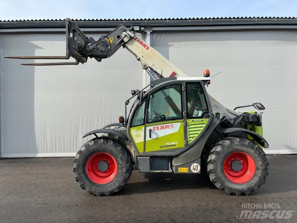 CLAAS SCORPION 7040 Telehandlers