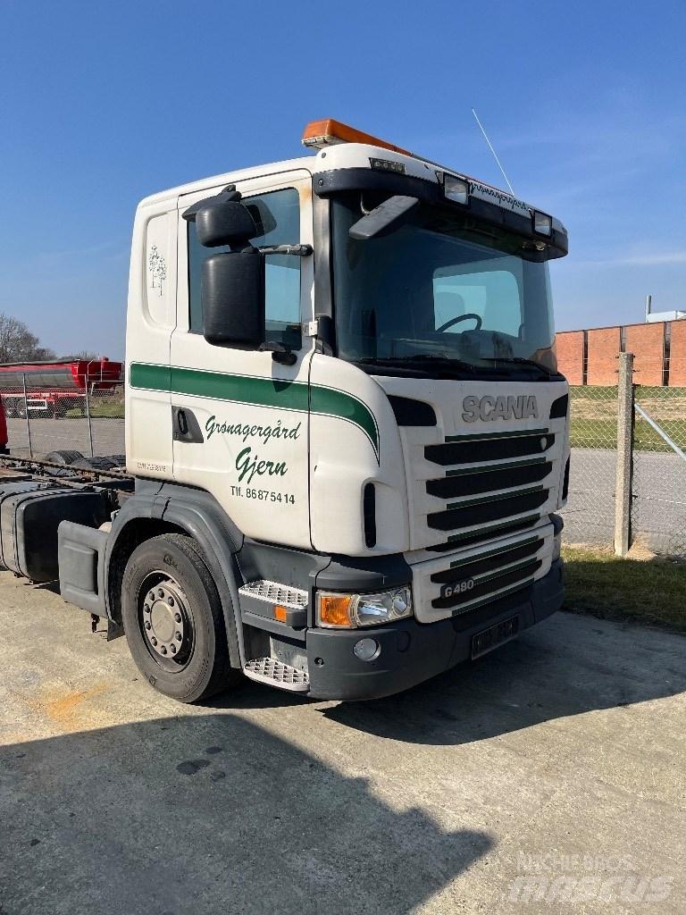 Scania CG16 Cabins and interior