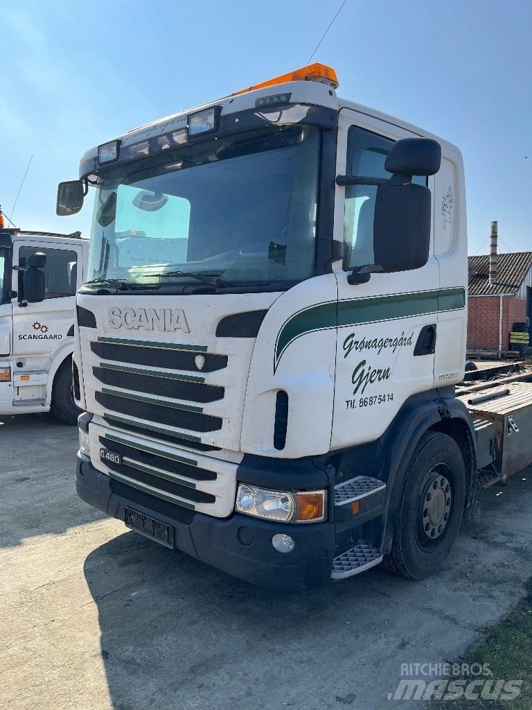 Scania CG16 Cabins and interior