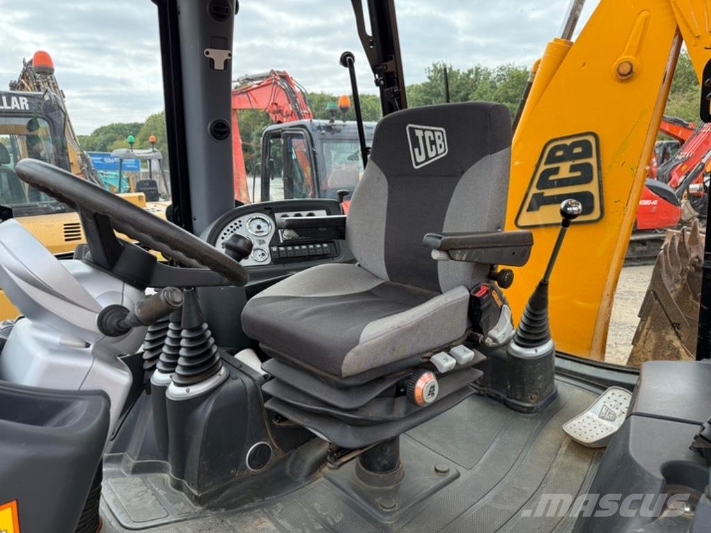 JCB 3 CX Backhoe