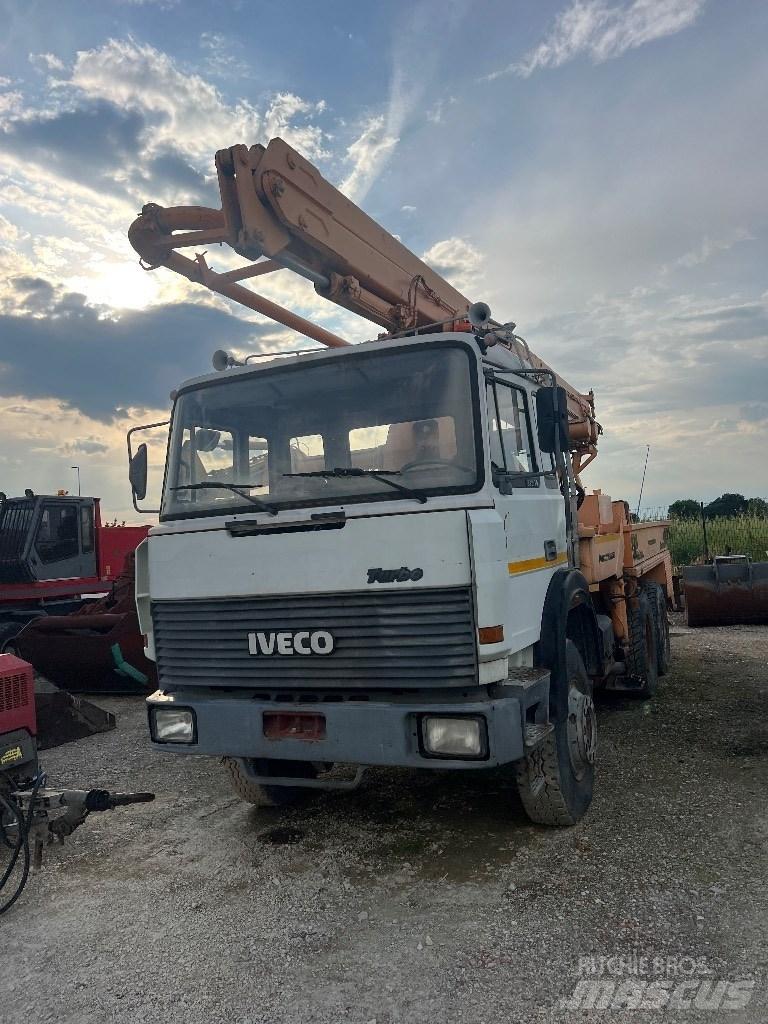 Iveco 330-36 H Tipper trucks