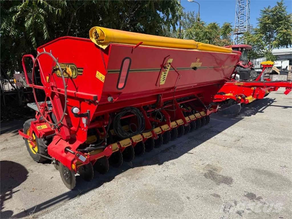 Väderstad RD400S Drills