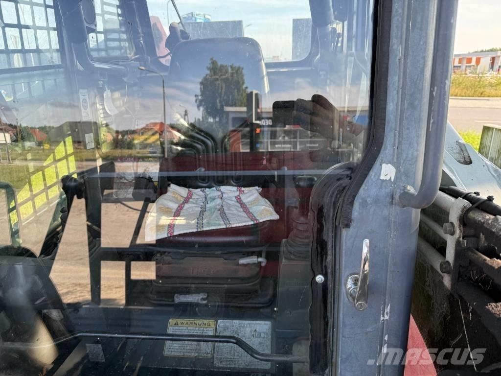 Takeuchi TL 250 Crawler loaders