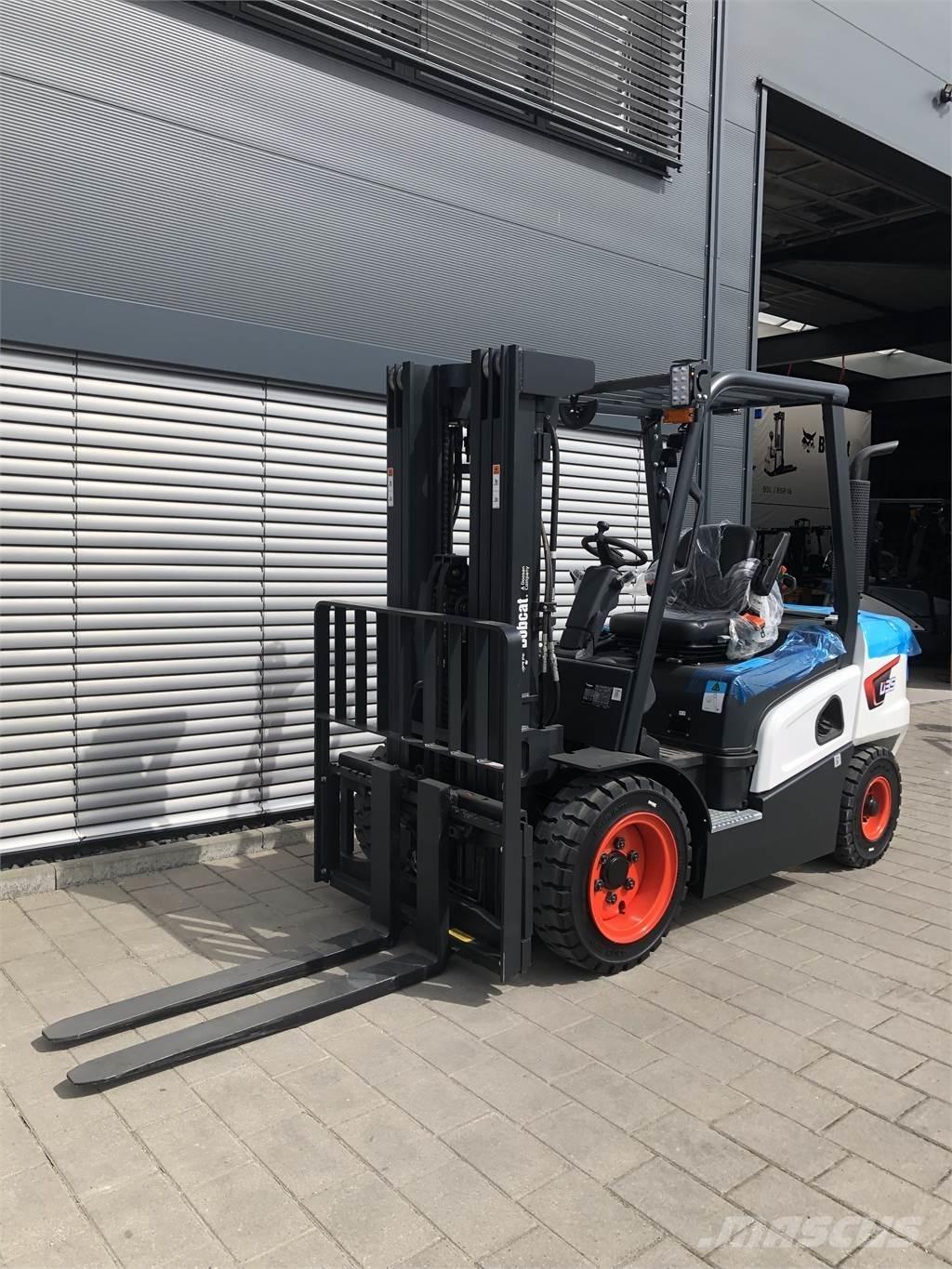 Bobcat D35NXS Diesel trucks