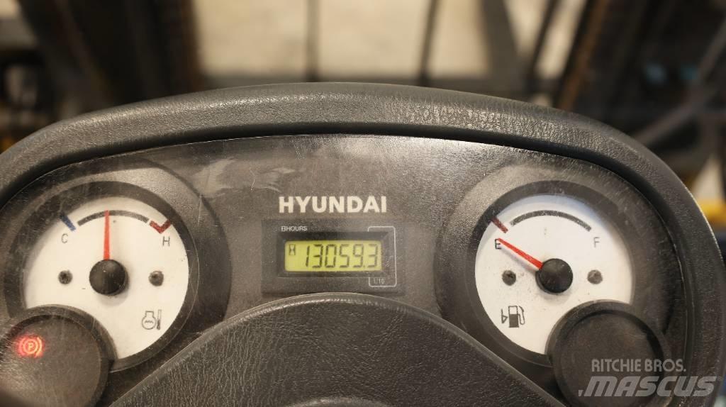 Hyundai 25 D-7 E Diesel trucks