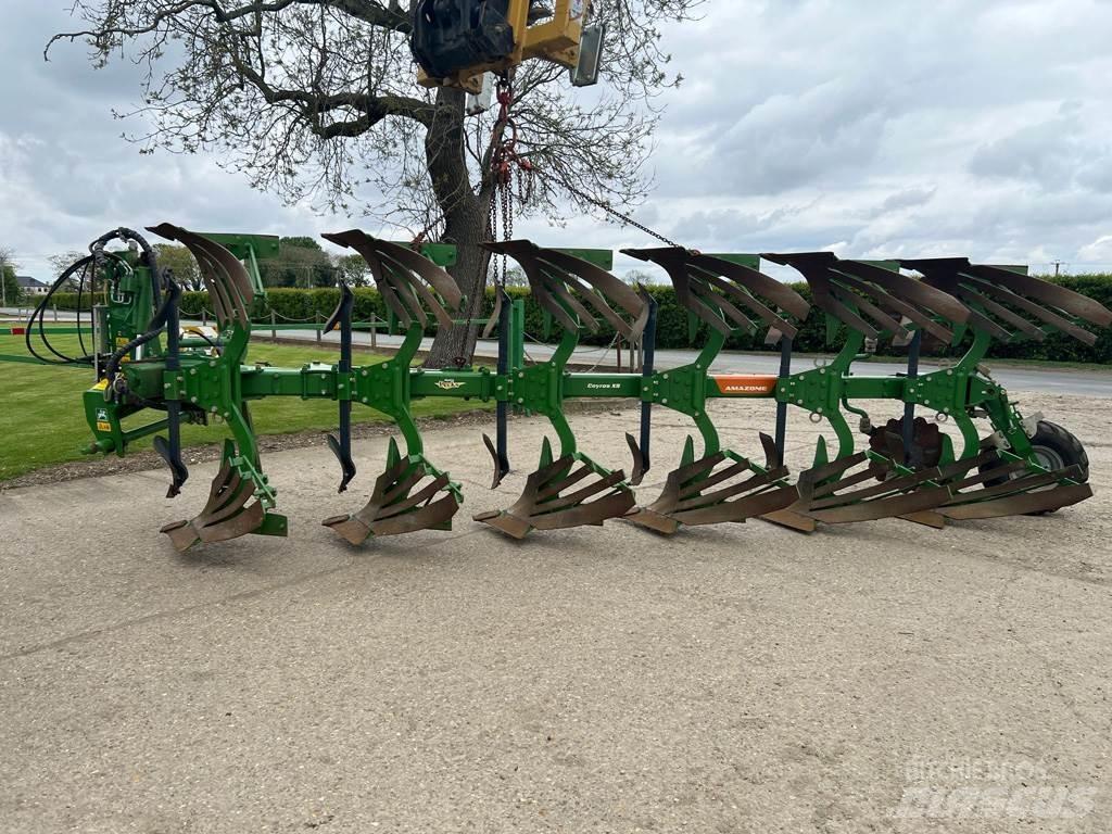 Amazone CAYROS XS Reversible ploughs