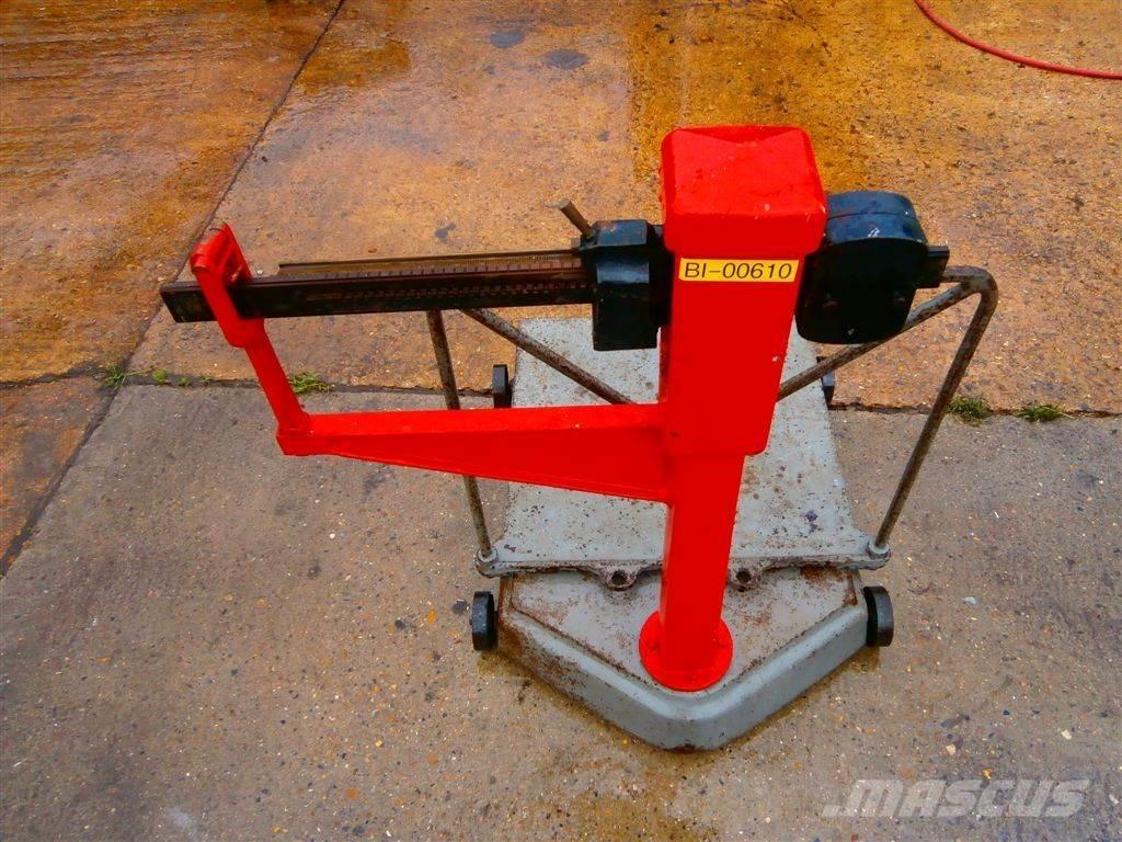  ASHWORTH LTD Farm machinery