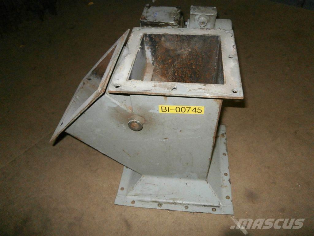  Carier DUCT Farm machinery