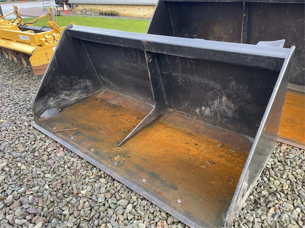 F.c.walker 1.5M3 Buckets