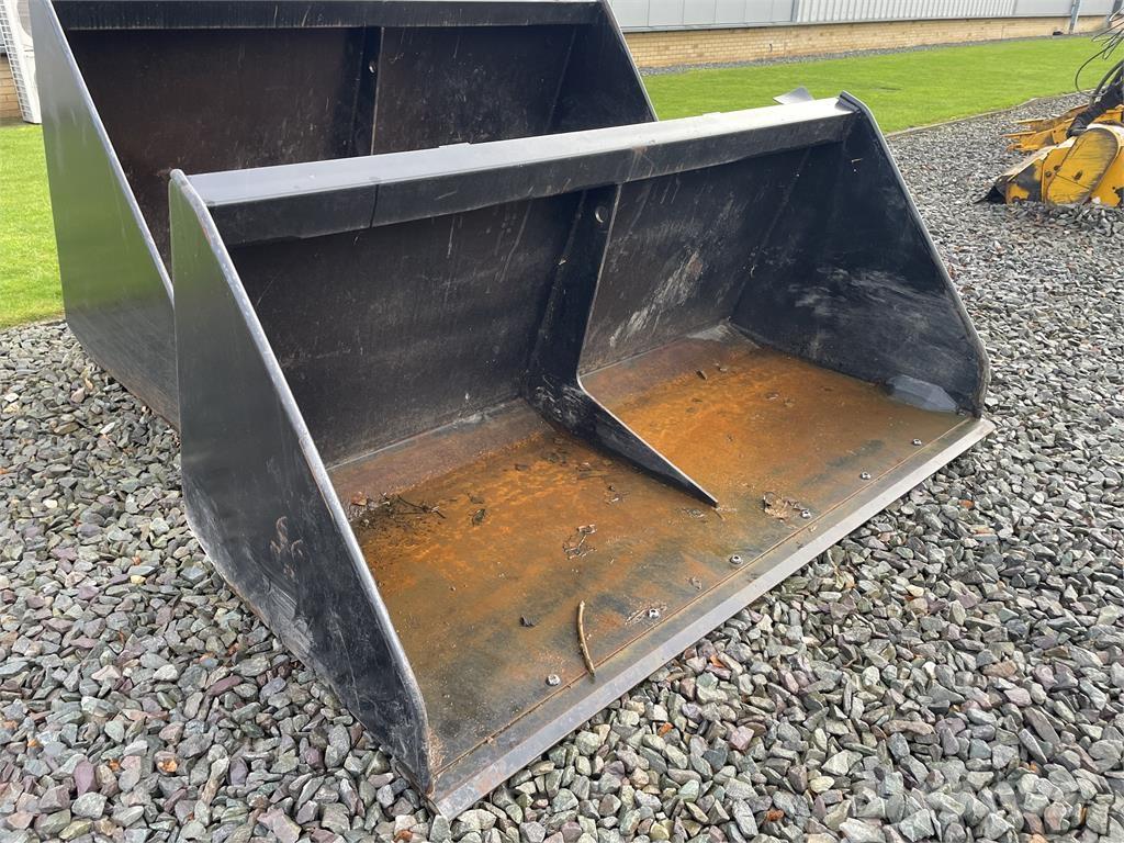 F.c.walker 1.5M3 Buckets