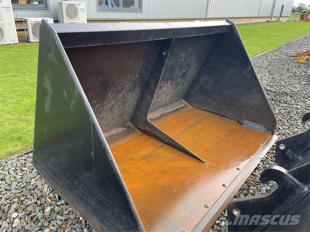 F.c.walker 2.0M3 Buckets