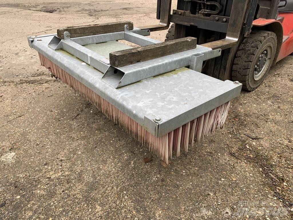 Jacobsen 6FT YARD Farm machinery