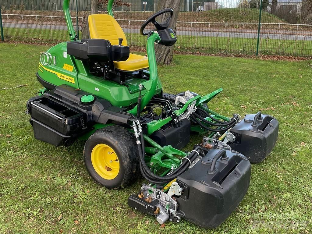 John Deere 2750 Farm machinery