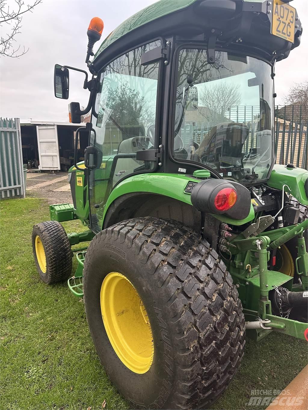 John Deere 4066R Compact tractors