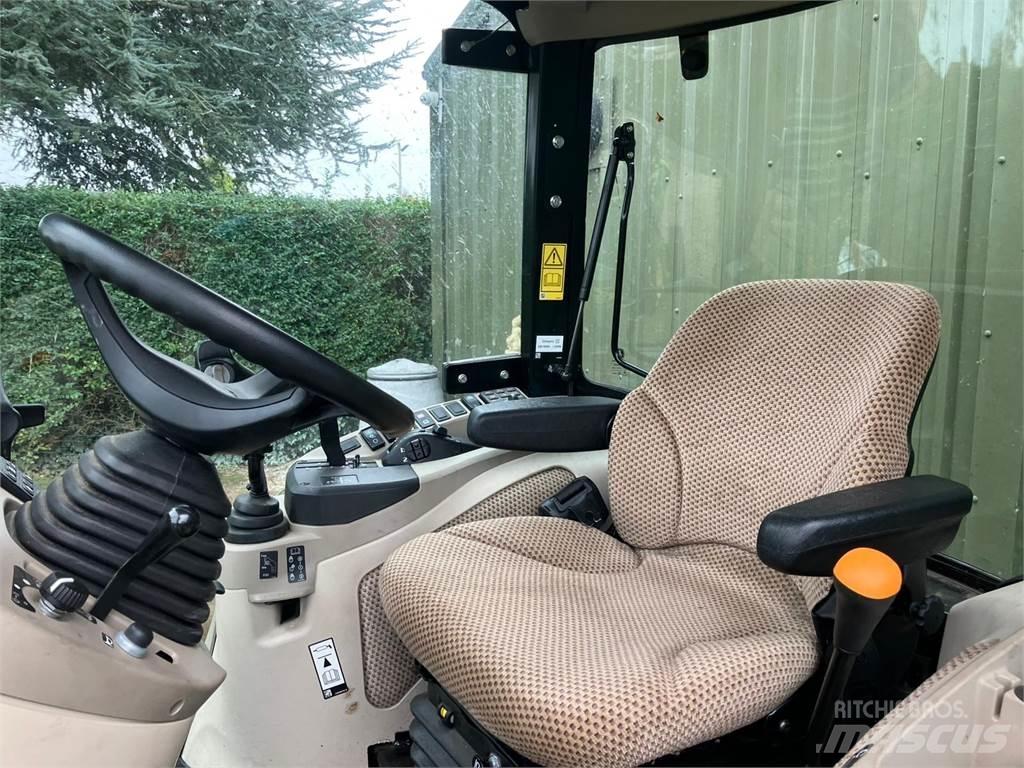 John Deere 4066R Compact tractors