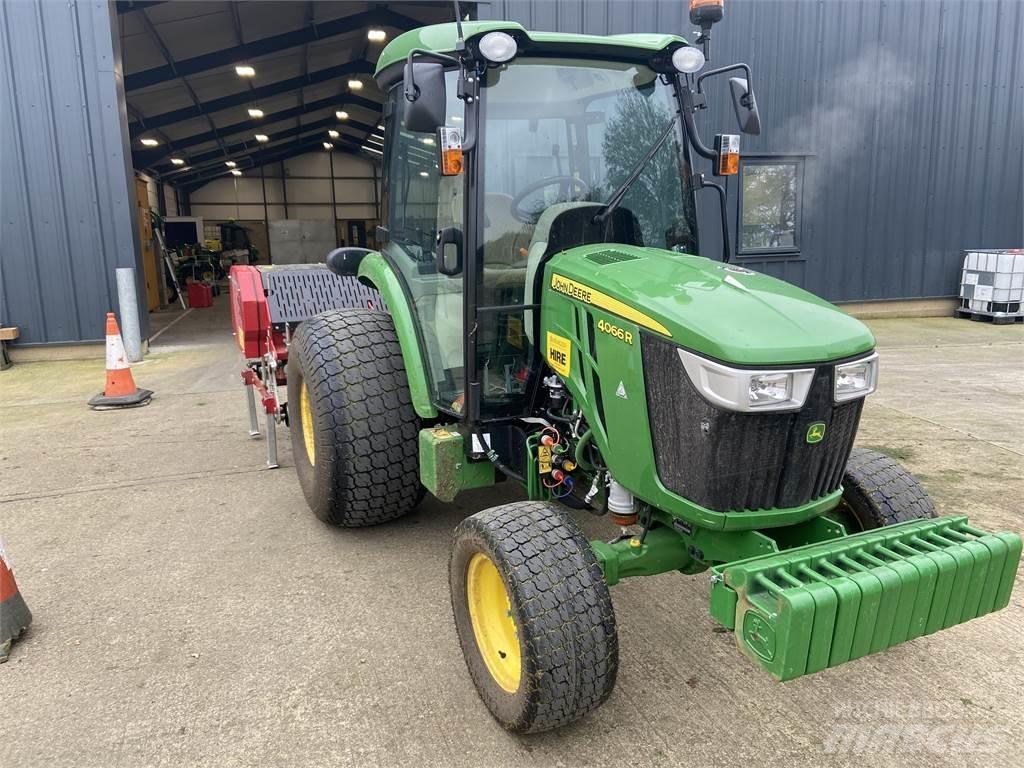 John Deere 4066R Compact tractors