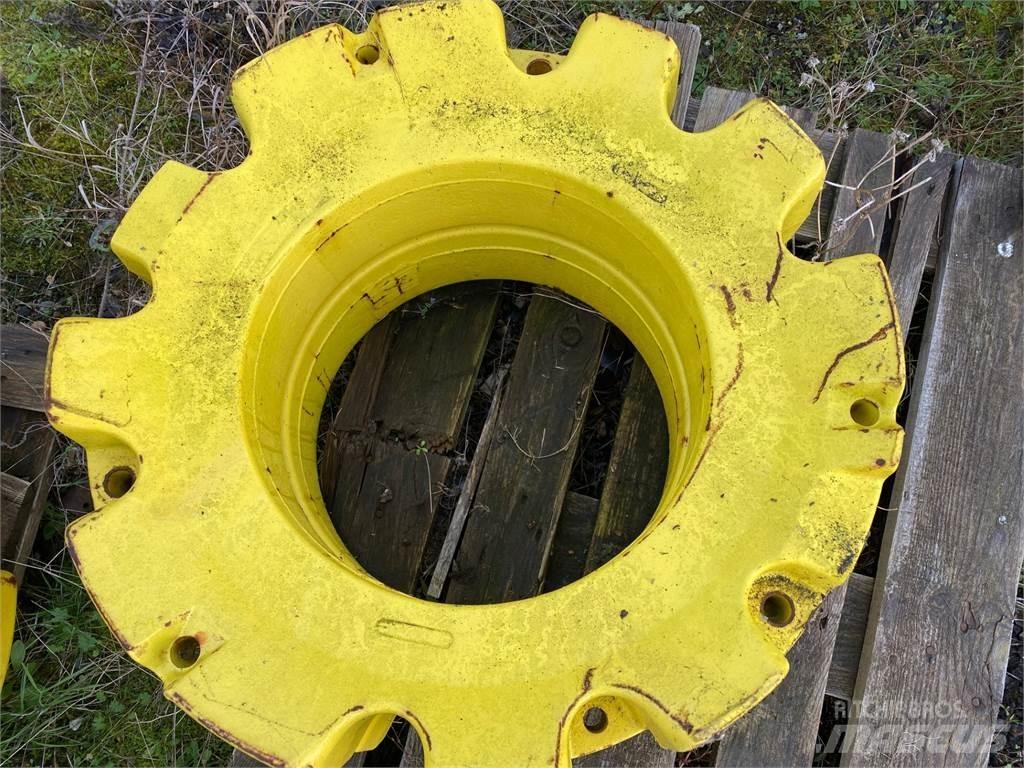 John Deere 600KG Tyres, wheels and rims