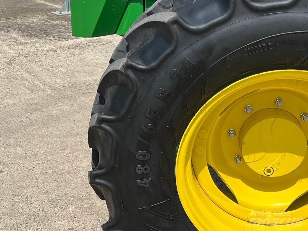 John Deere 6R120 Tractors