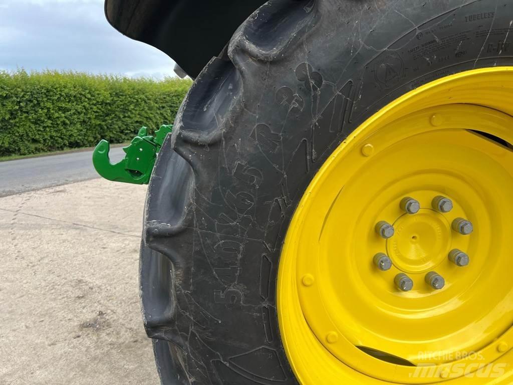 John Deere 6R120 Tractors