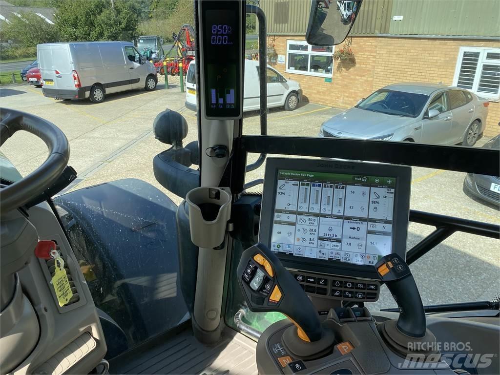 John Deere 6R250 Tractors