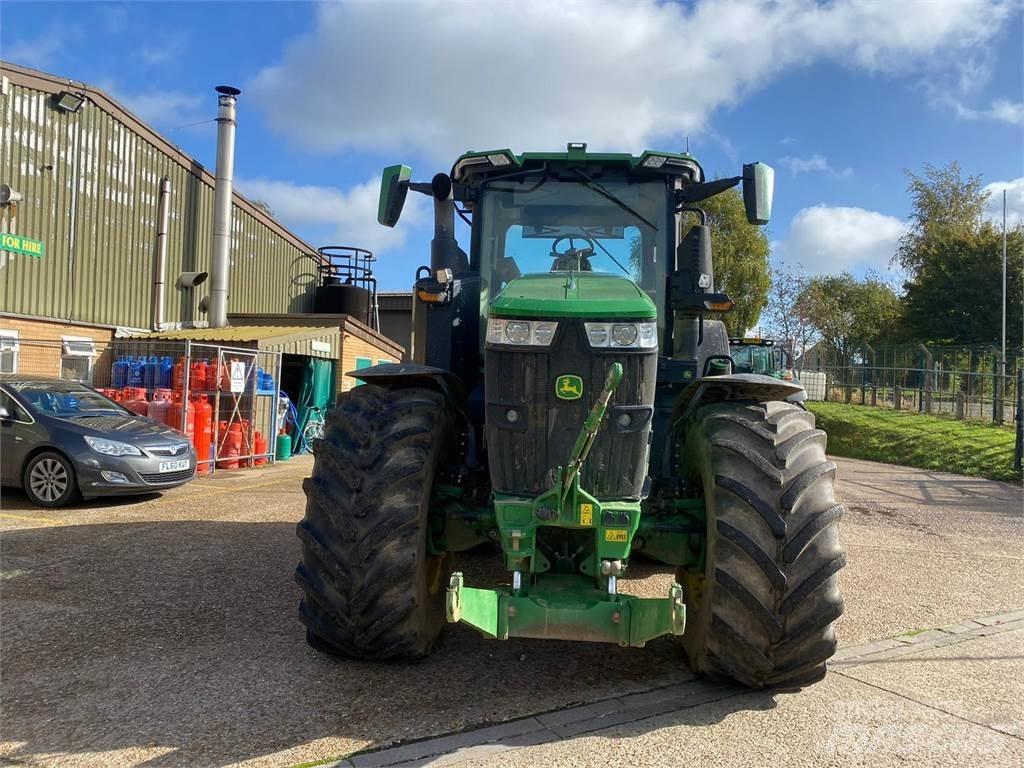 John Deere 7R310 Tractors