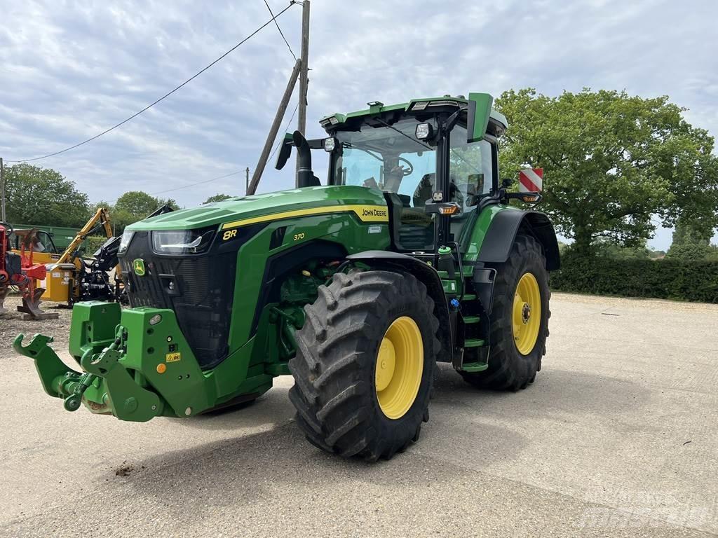 John Deere 8R370 Farm machinery