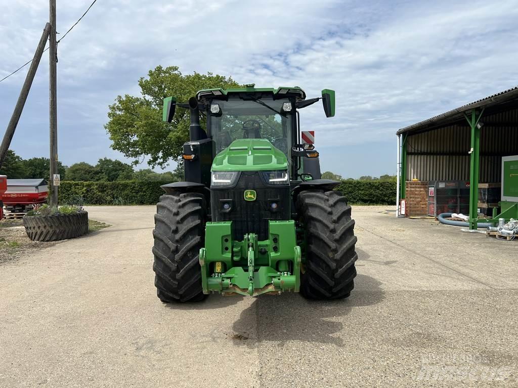 John Deere 8R370 Farm machinery