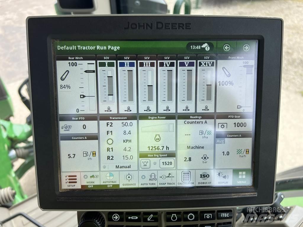 John Deere 8R370 Farm machinery