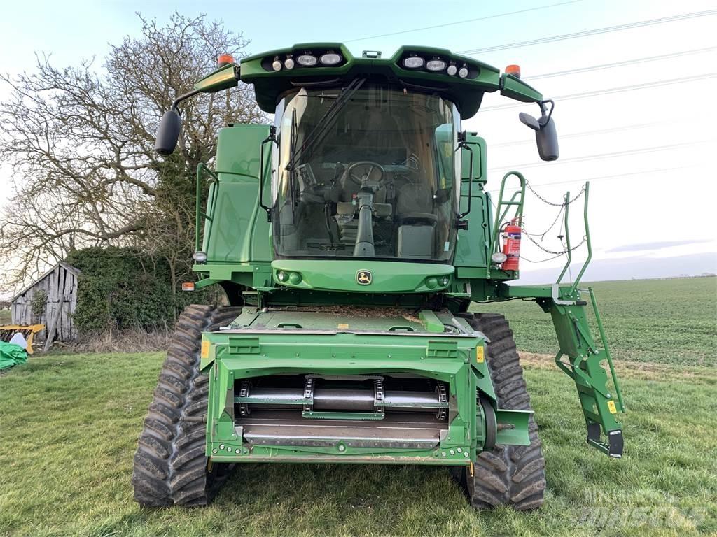 John Deere T670 Combine harvesters