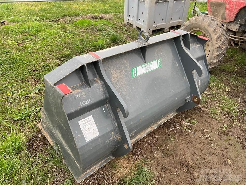 Kramer 1600MM Buckets