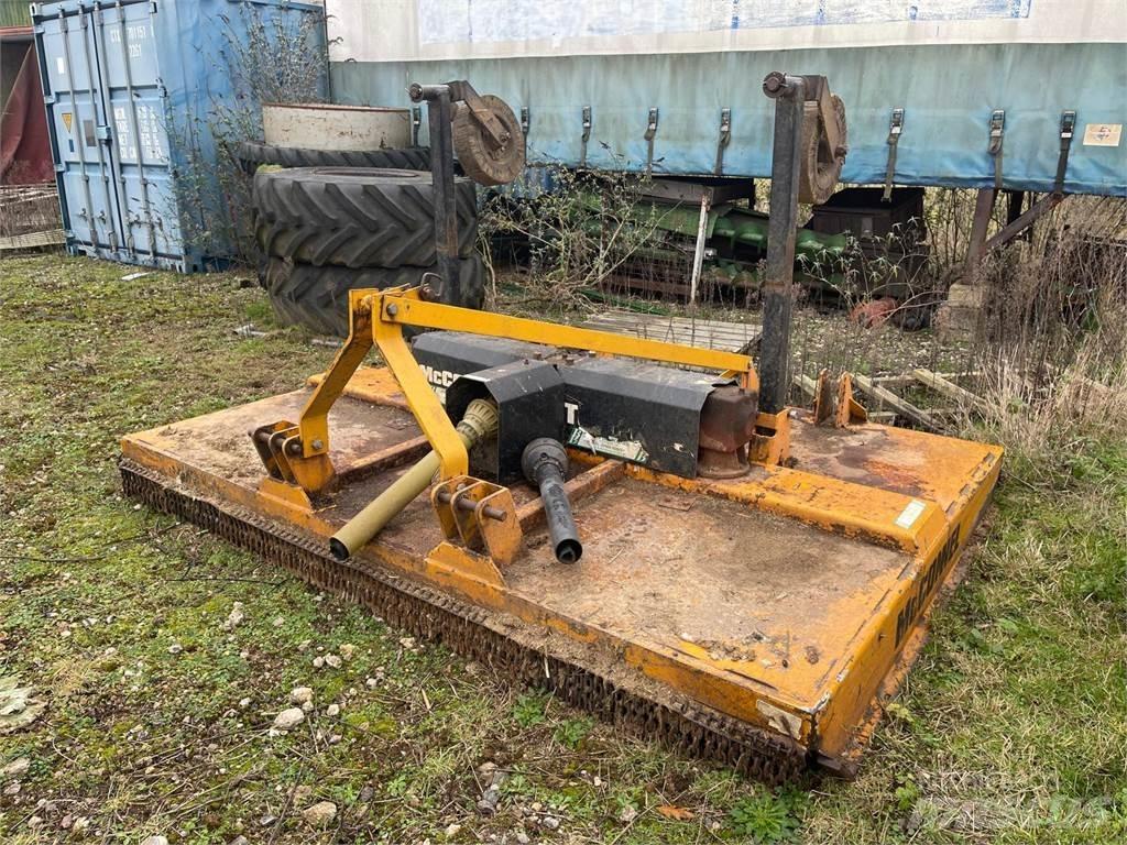 McConnel TOPPER 9 Pasture mowers and toppers