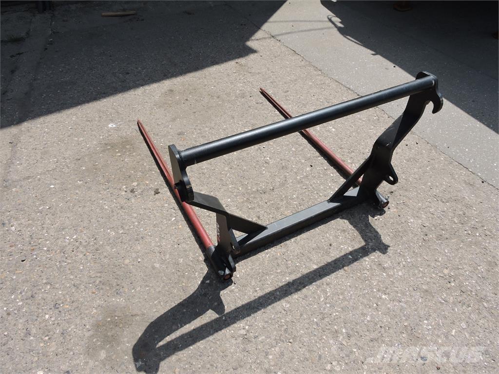  PALLET Front loaders and diggers