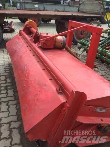 Dücker UM27 Farm machinery