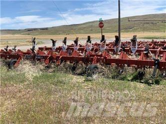 Case IH 1820 Row crop cultivators