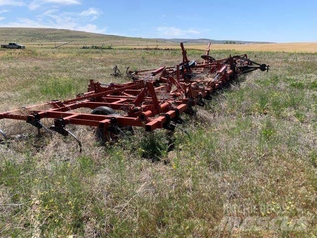 Case IH 4300 Field drags