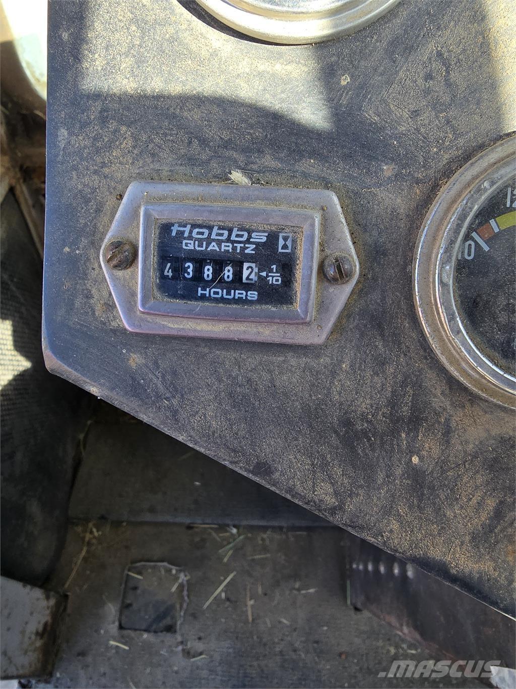 Freeman 5000 Bale clamps