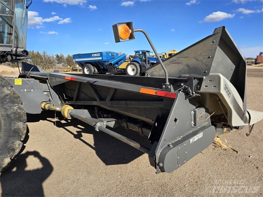Gleaner 3000 Combine harvesters