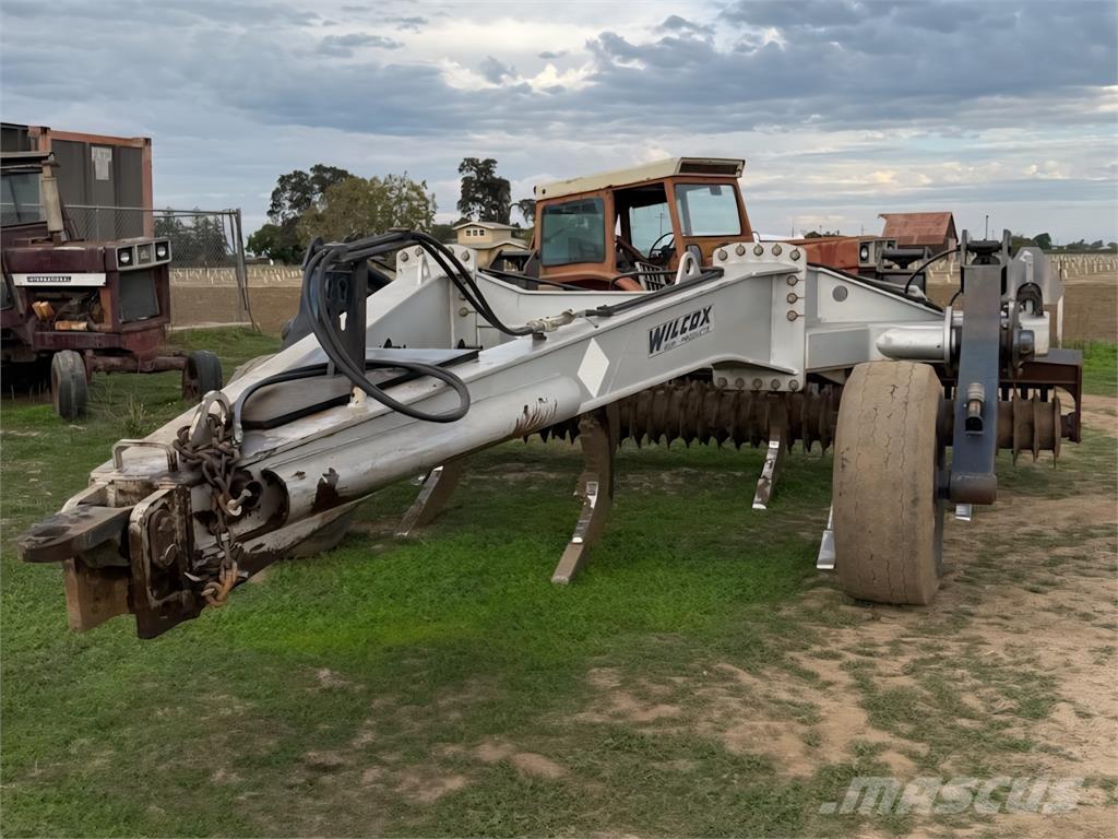 Wilcox 3000 Disc harrows
