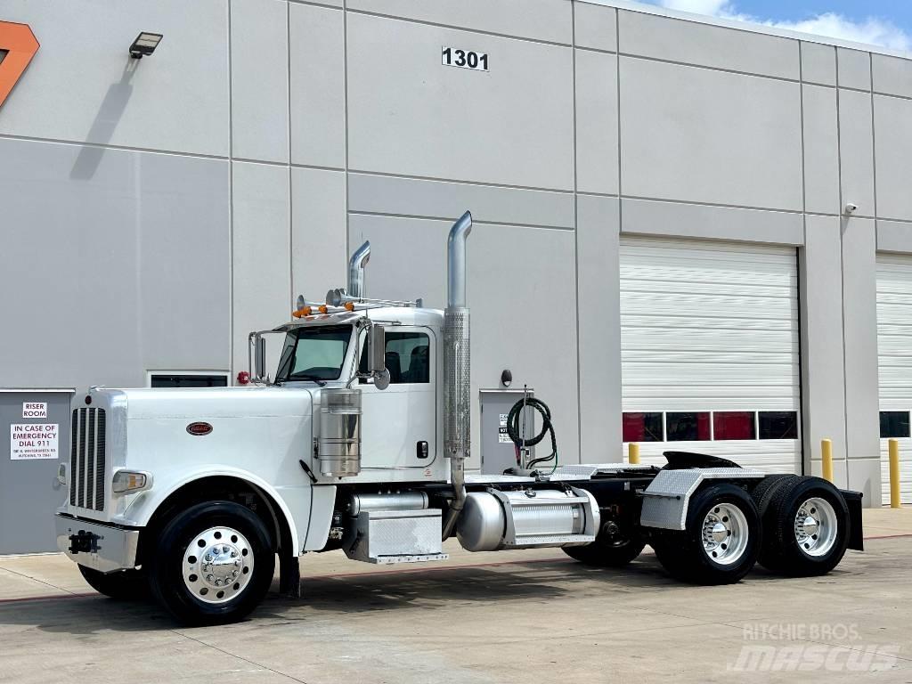 Peterbilt 389 Prime Movers