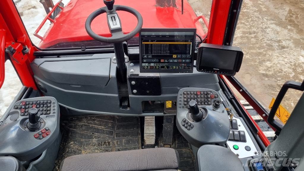 Komatsu 895 Forwarders