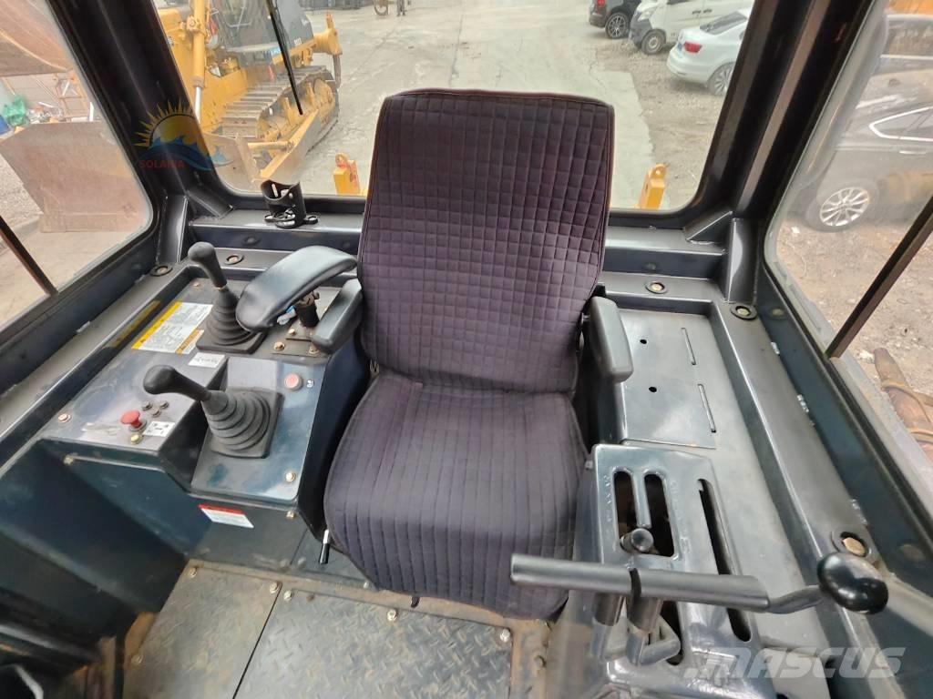 Shantui SD 22 Crawler dozers