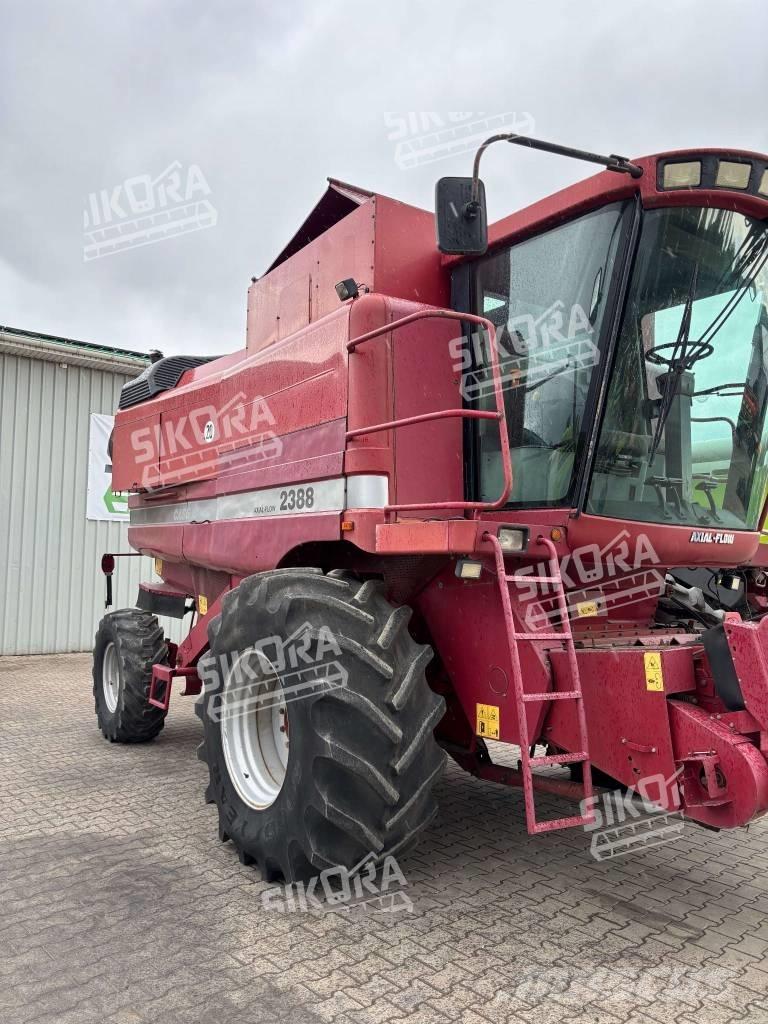 Case IH 2388 Combine harvesters