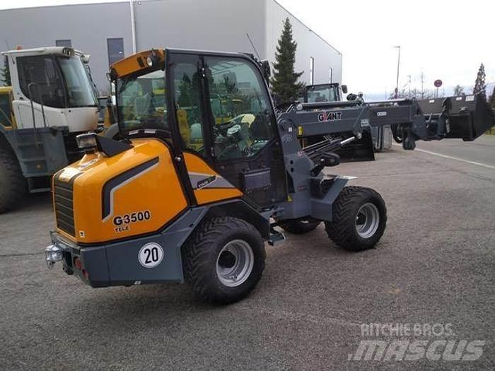 GiANT G3500 Tele Wheel loaders