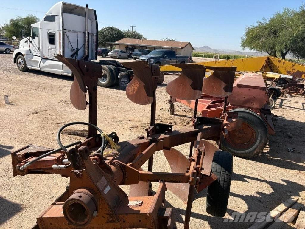 Case IH 140 plow Other tractor accessories