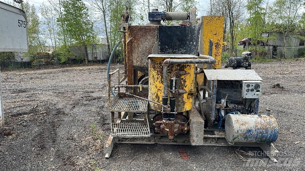 Mayco 5500 Concrete pumps