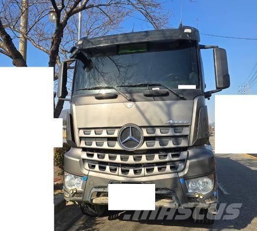 Mercedes-Benz 3951 Site dumpers