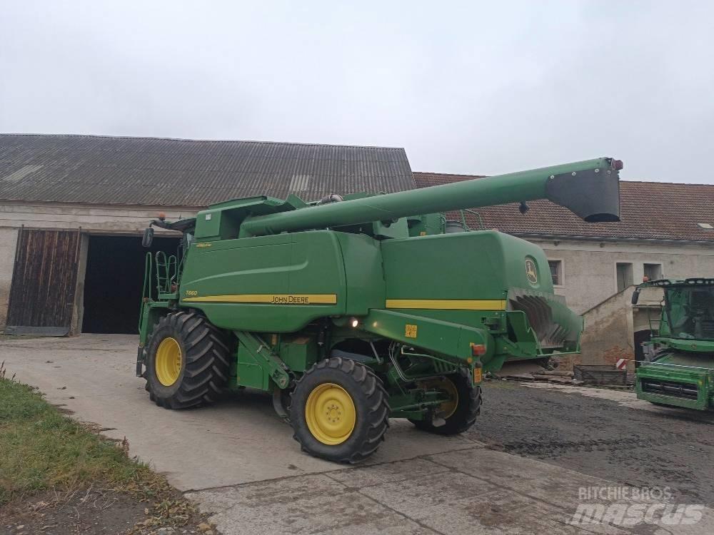 John Deere T 660 Combine harvesters