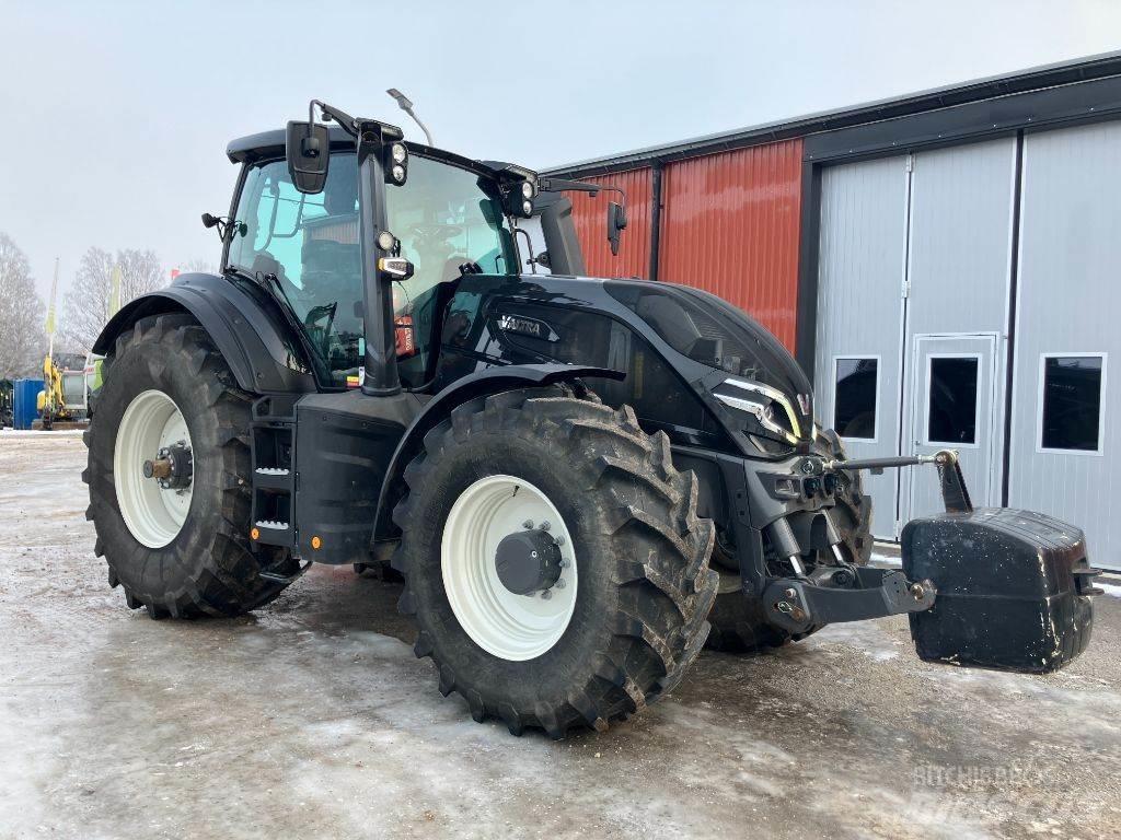 Valtra Q305 Tractors