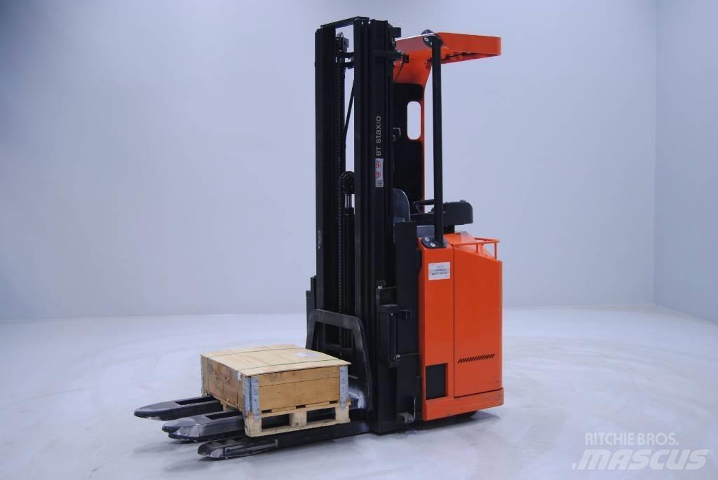 Toyota SSE135L Self propelled stackers