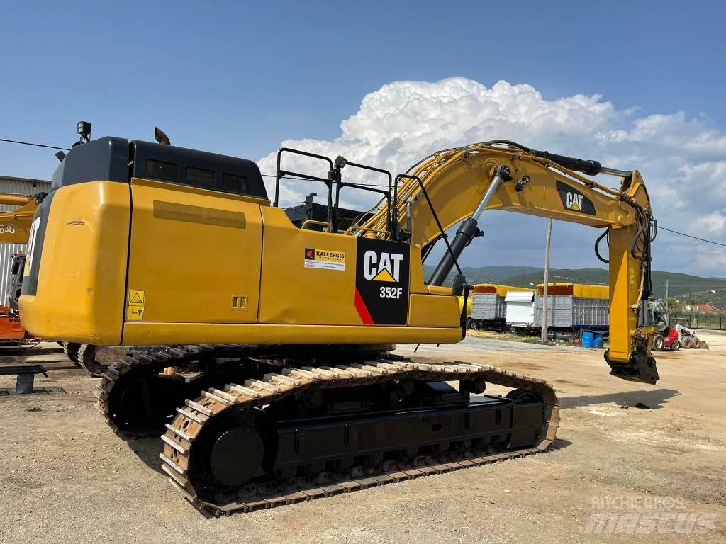 CAT 352FL Crawler excavators